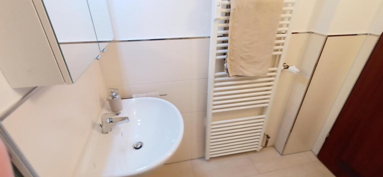 Bodensee Apartments Friedrichshafen Schnetzenhausen Екстериор снимка